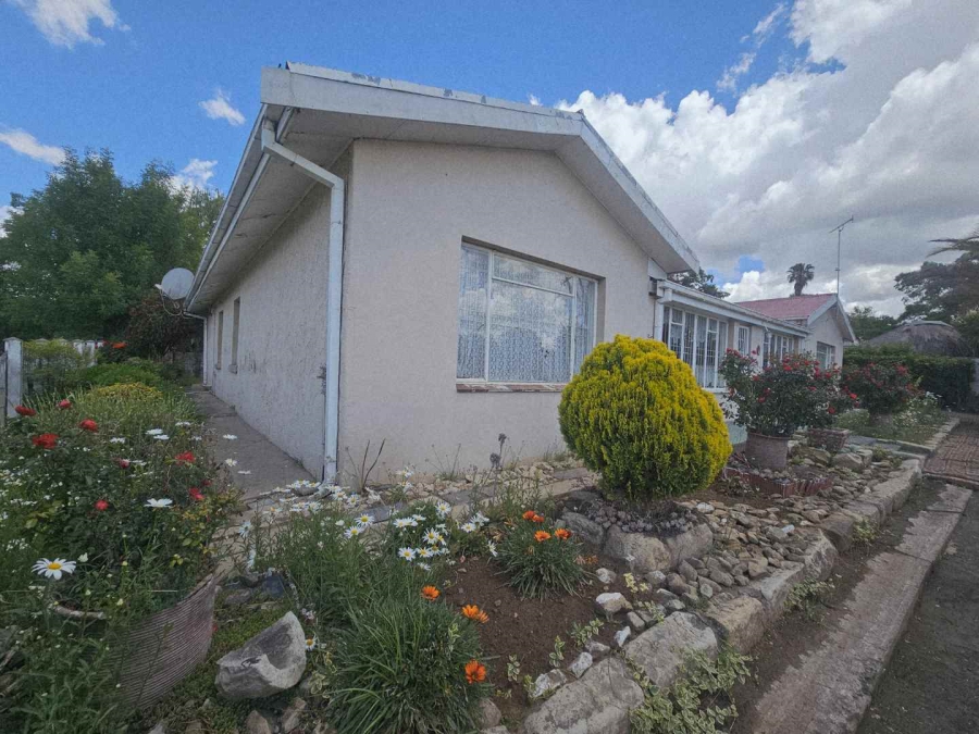 4 Bedroom Property for Sale in Ladybrand Free State